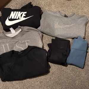 Nike Mixed Crewneck Sweatshirt Bundle in Black, Gray & Blue